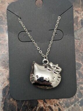 2 LEFT! Cute Cat Face Locket Pendant Necklace - Silver Tone